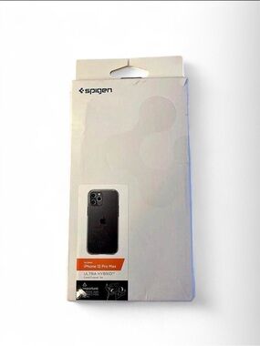 Spigen Ultra Hybrid Case for iPhone 12 Pro Max - Clear